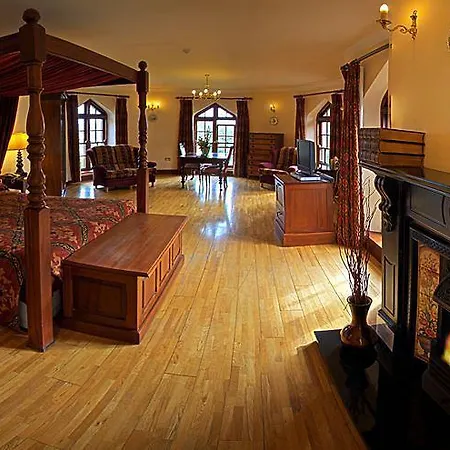 Abbeyglen Castle מלון